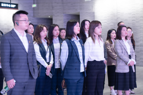 230424宜發(fā)展集團·國泰君安“學思踐悟二十大·聯(lián)學共建助發(fā)展”主題團日活動195.png