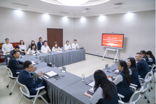230424宜發(fā)展集團·國泰君安“學思踐悟二十大·聯(lián)學共建助發(fā)展”主題團日活動391.png